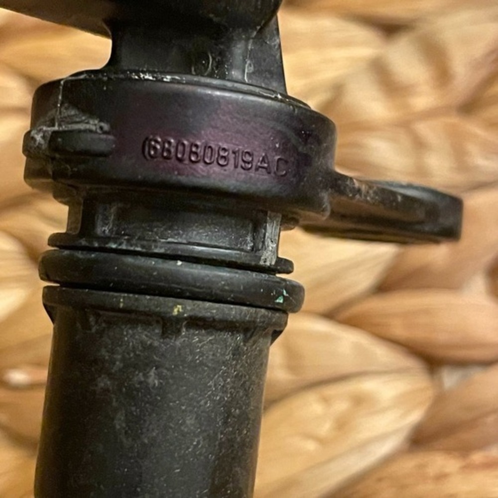 Dodge Chrysler Jeep Ram 2.0L 2.4L Camshaft Position Sensor for #️⃣0580 - Picture 8 of 11